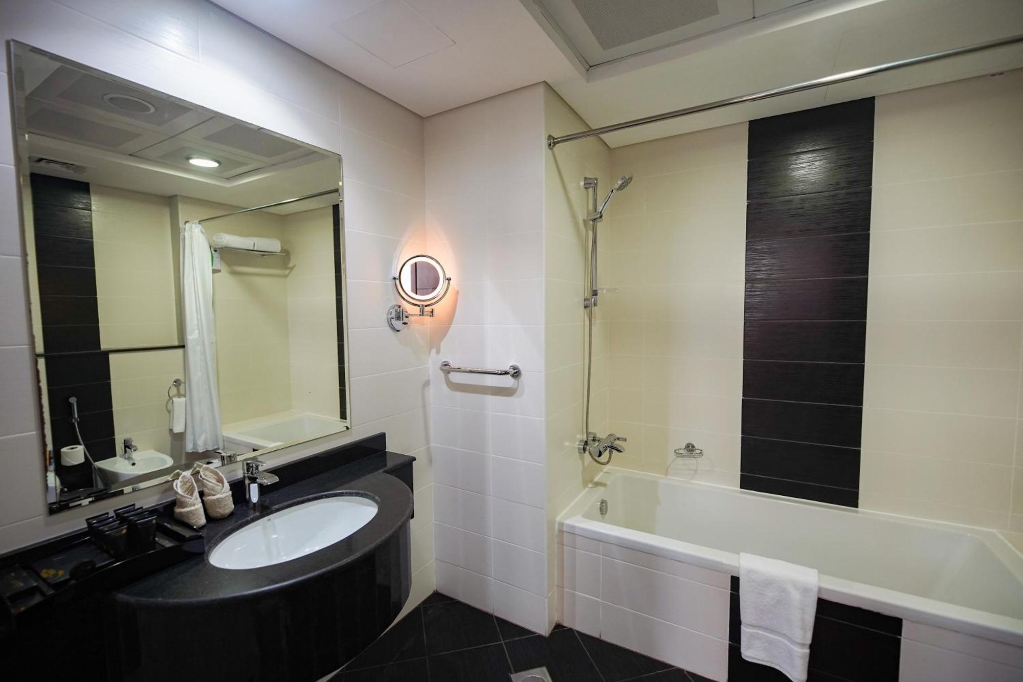 Grand Villaggio Hotel 4*