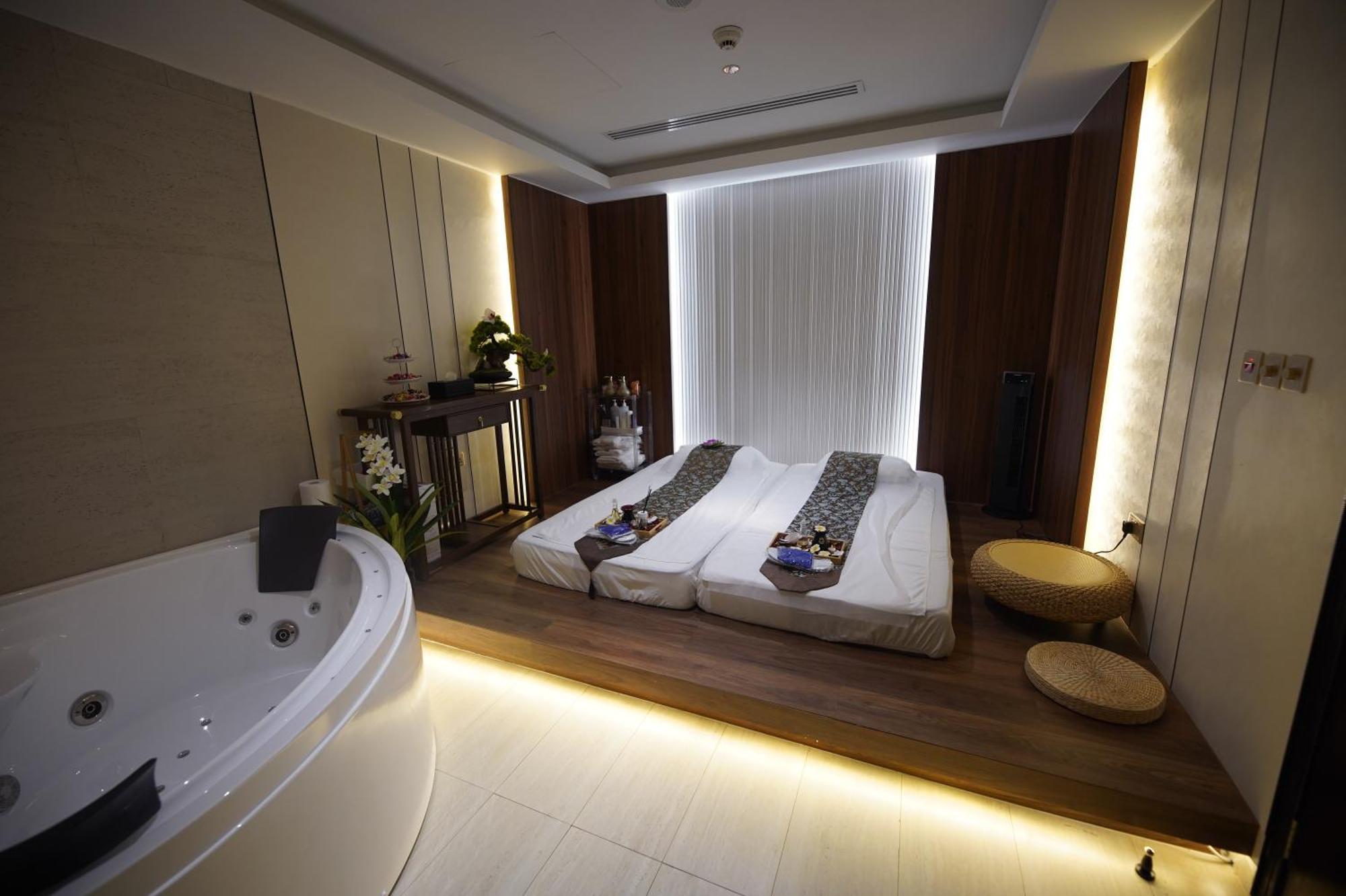 Grand Villaggio Hotel 4*